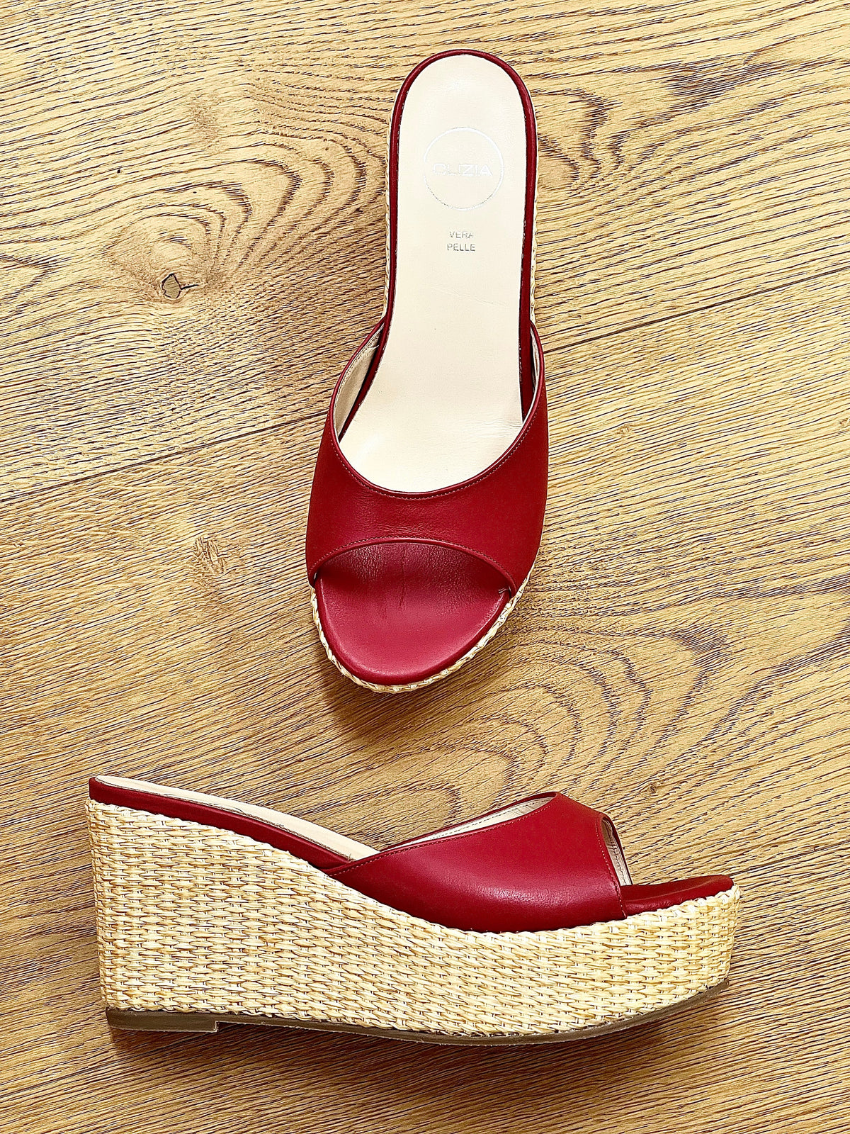 VENUS ROSSO
