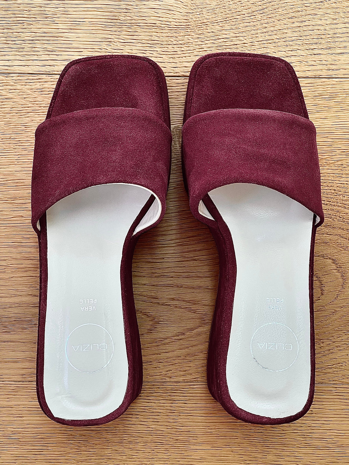 CONNIE CAMOSCIO BORDEAUX