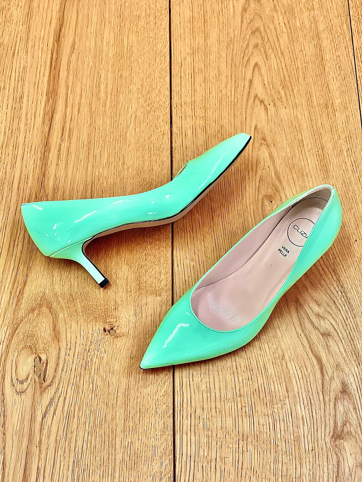 GAIA VERNICE MENTA