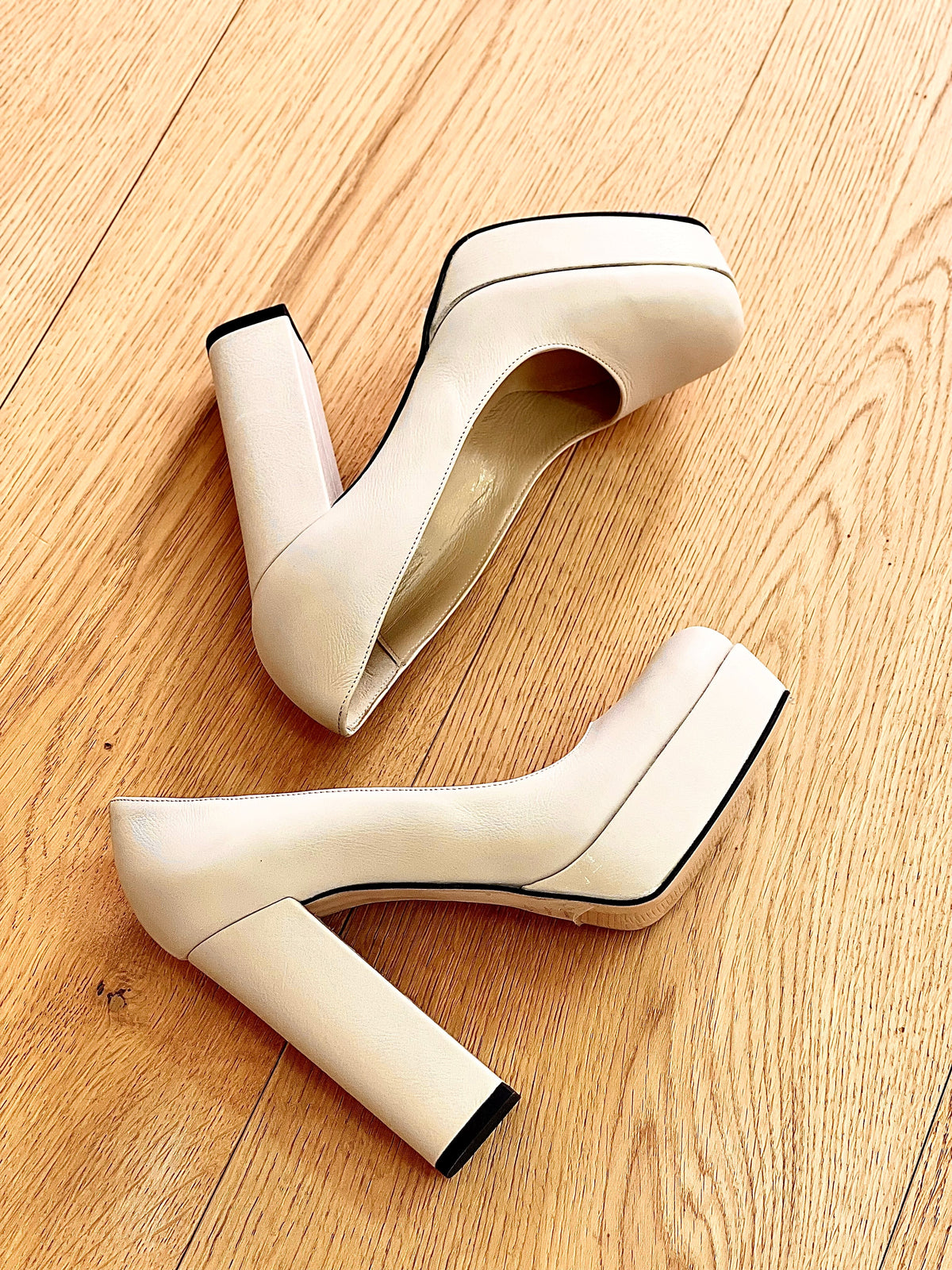 KATA PELLE BEIGE