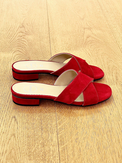 URIEL CAMOSCIO ROSSO