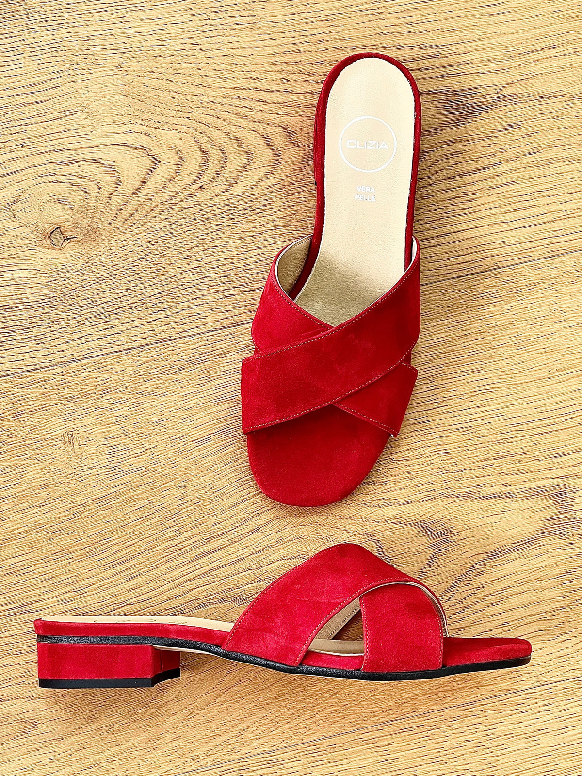 URIEL CAMOSCIO ROSSO