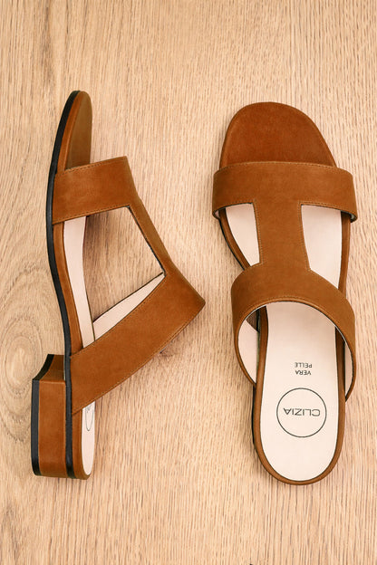 LARA CAMOSCIO COGNAC