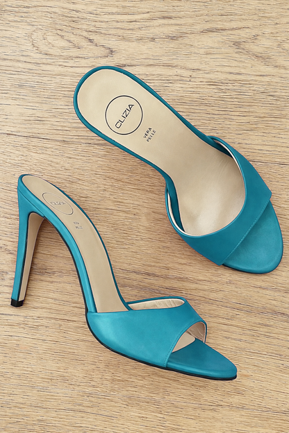 INES PELLE AZZURO