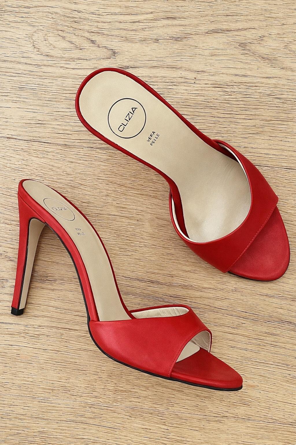 INES PELLE ROSSO
