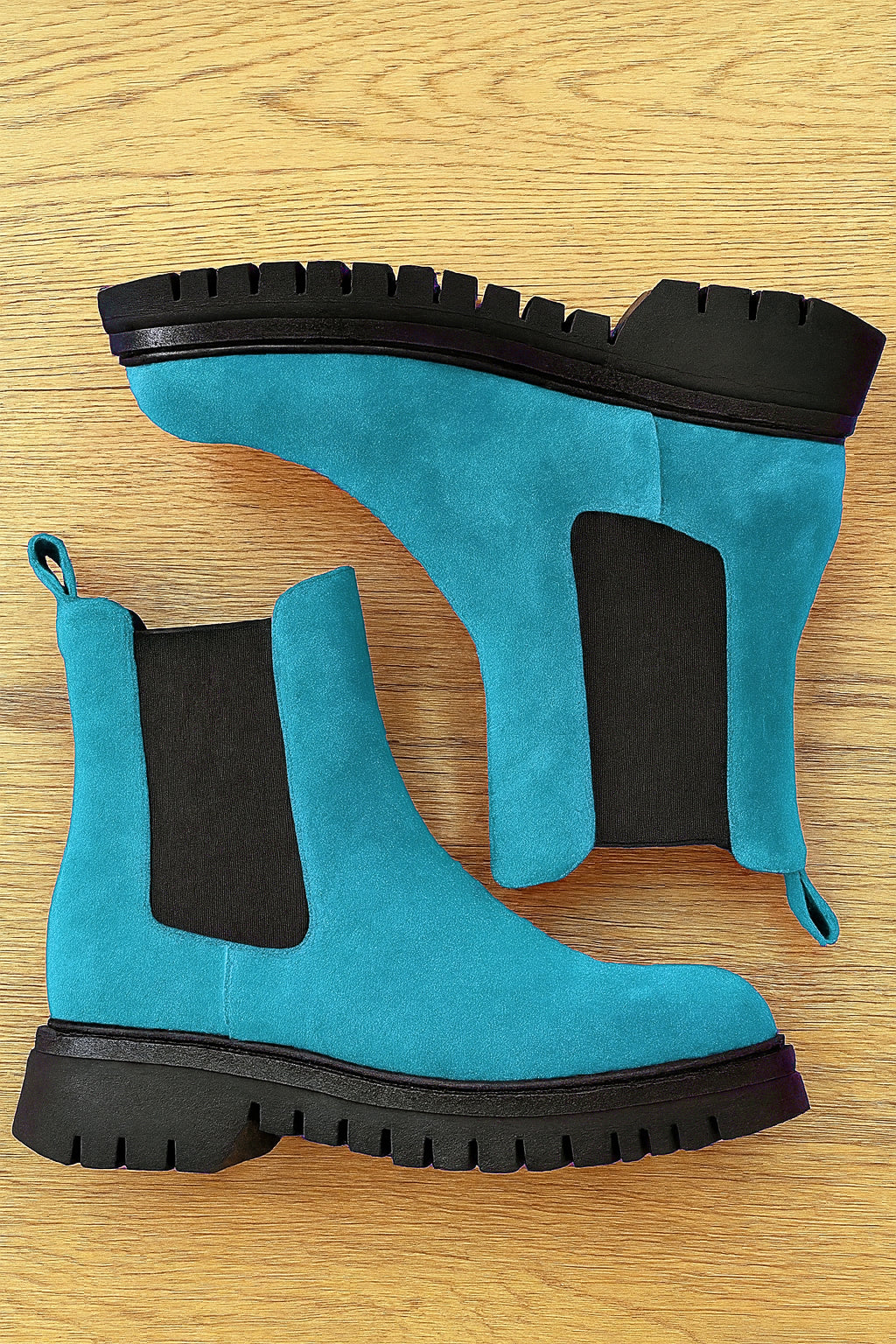 KAREN CAMOSCIO AZZURRO