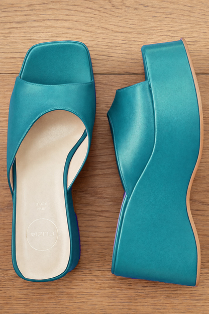 YUNA PELLE AZZURRO