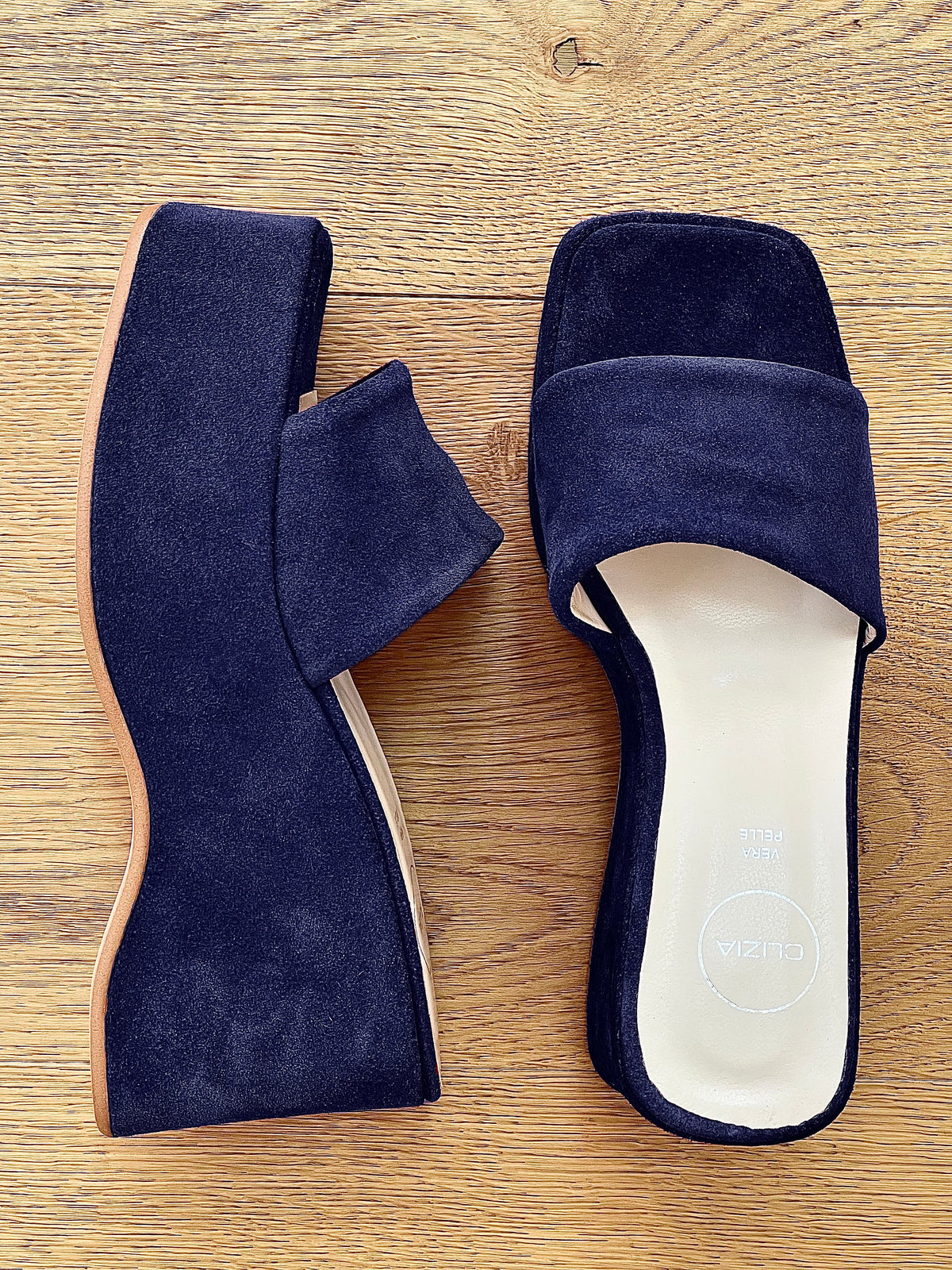 CONNIE CAMOSCIO BLU