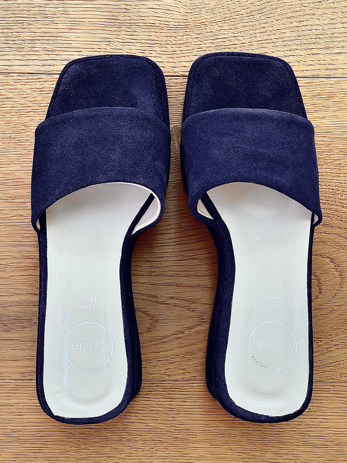 CONNIE CAMOSCIO BLU