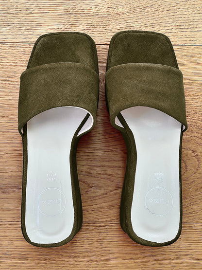 CONNIE CAMOSCIO KAKI