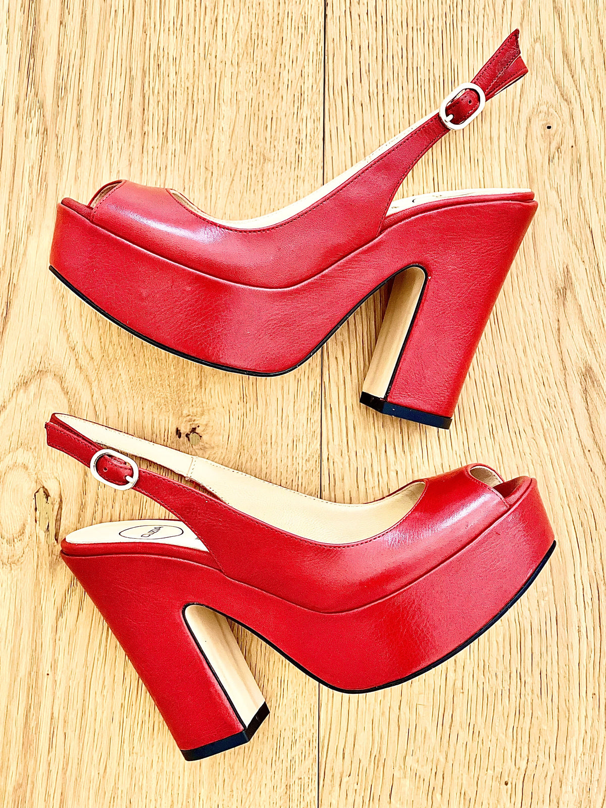 HELLEN PELLE ROSSO