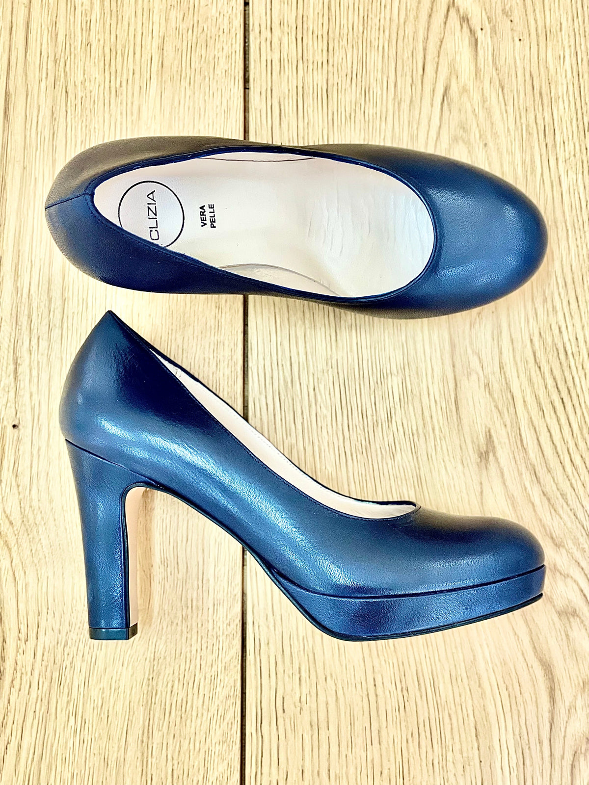 CLEO BLU
