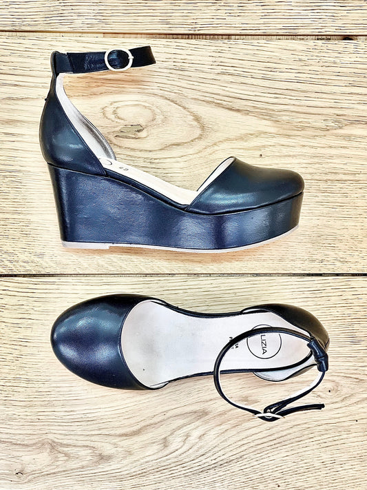 MANILA NERO
