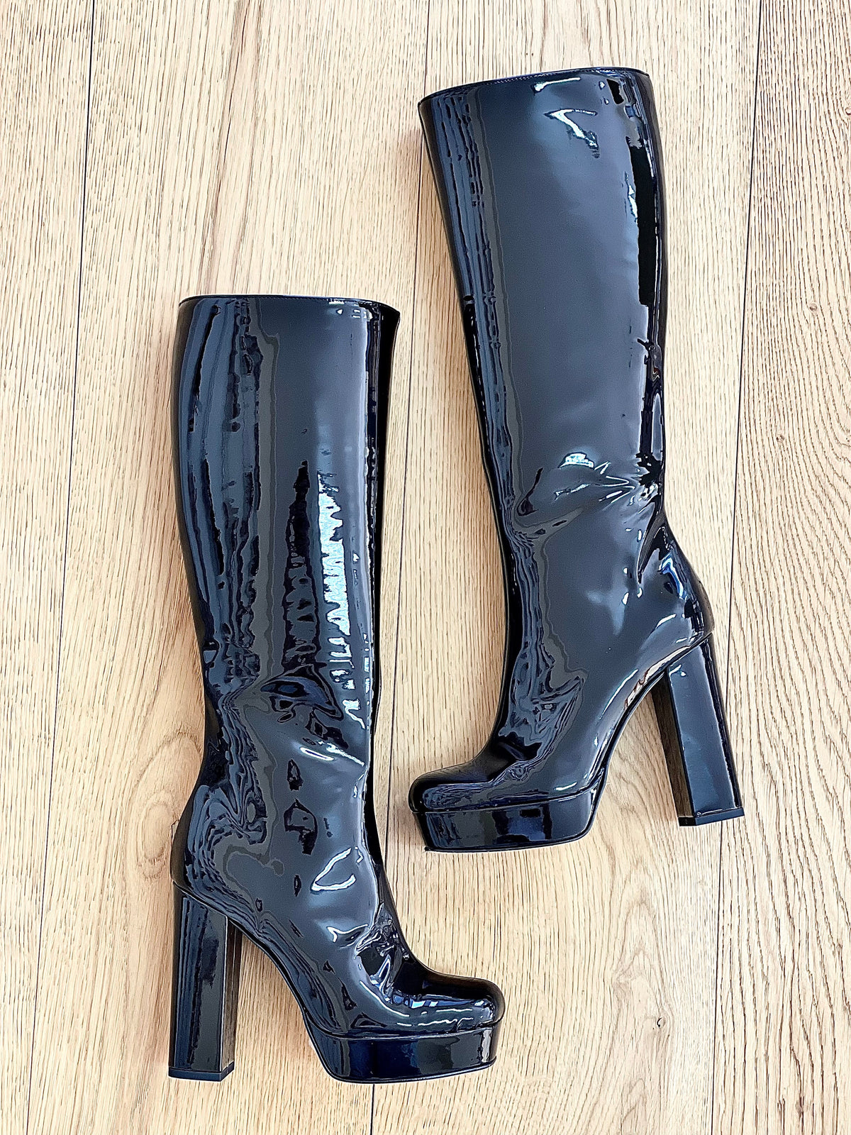 TIBET VERNICE NERO