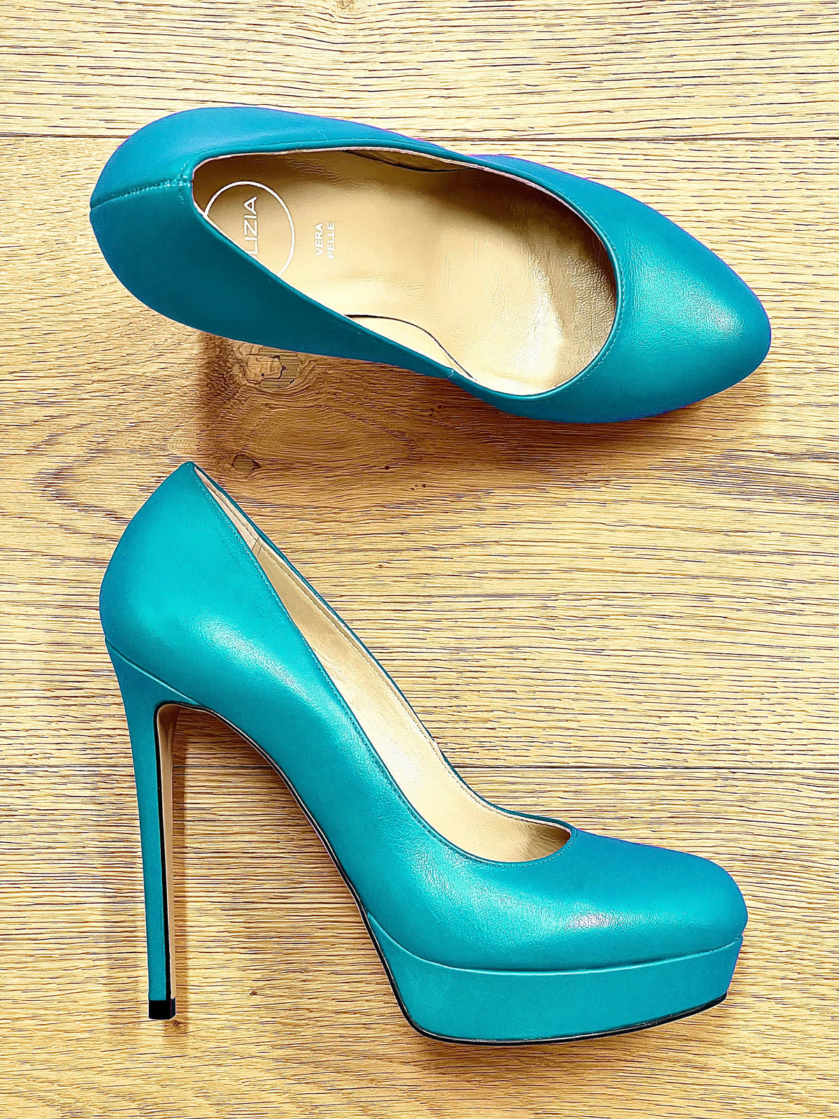 EVEN PELLE AZZURRO