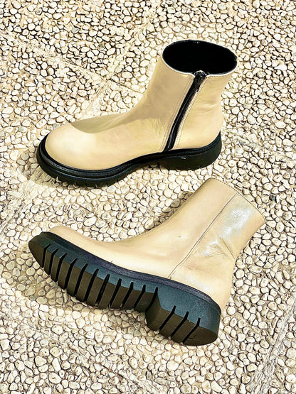 MAX BEIGE