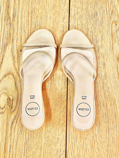 MEGAN BEIGE
