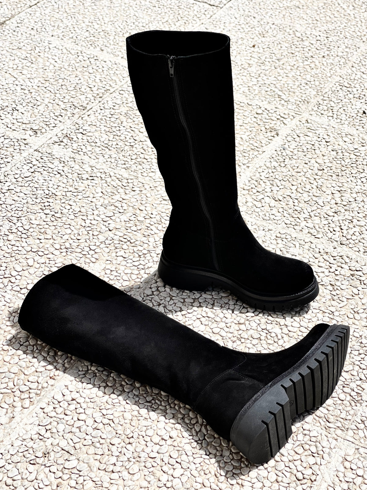 OTTO SCAMOSCIATO NERO