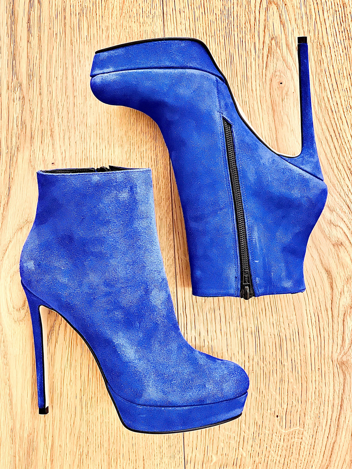 LOREN SCAMOSCIATO BLUETTE