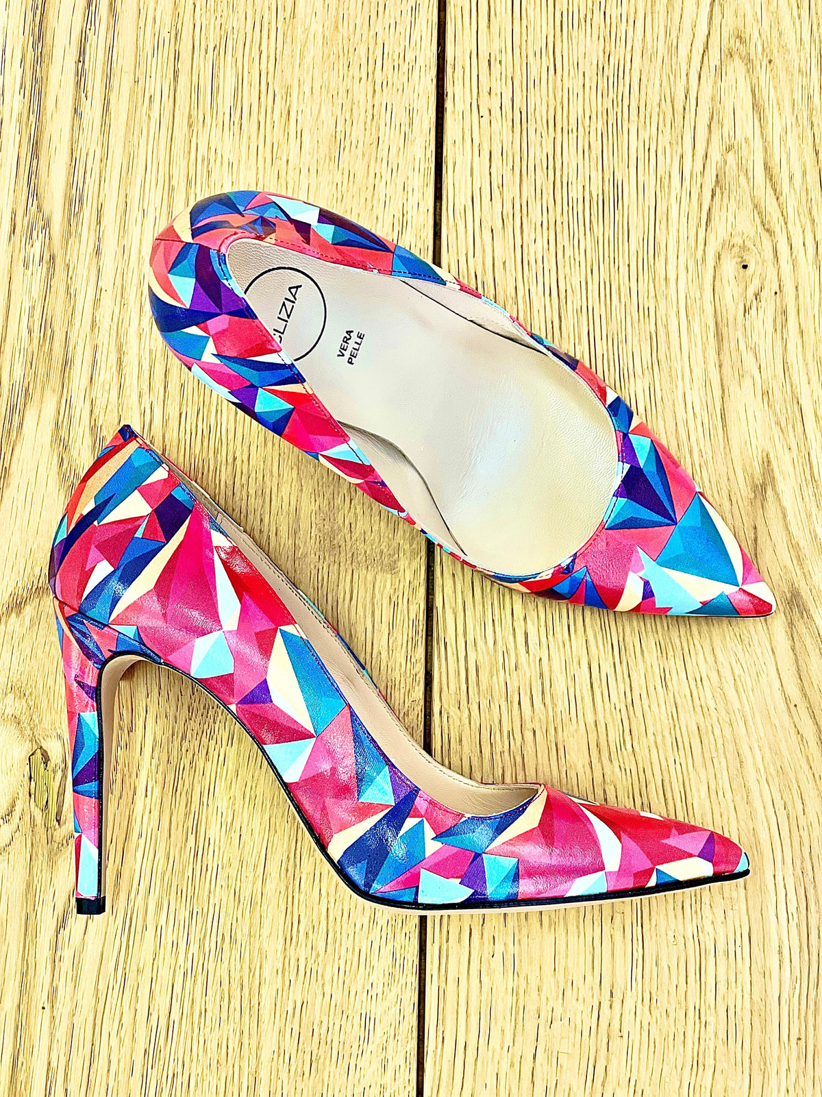 NOE GEOMETRIC