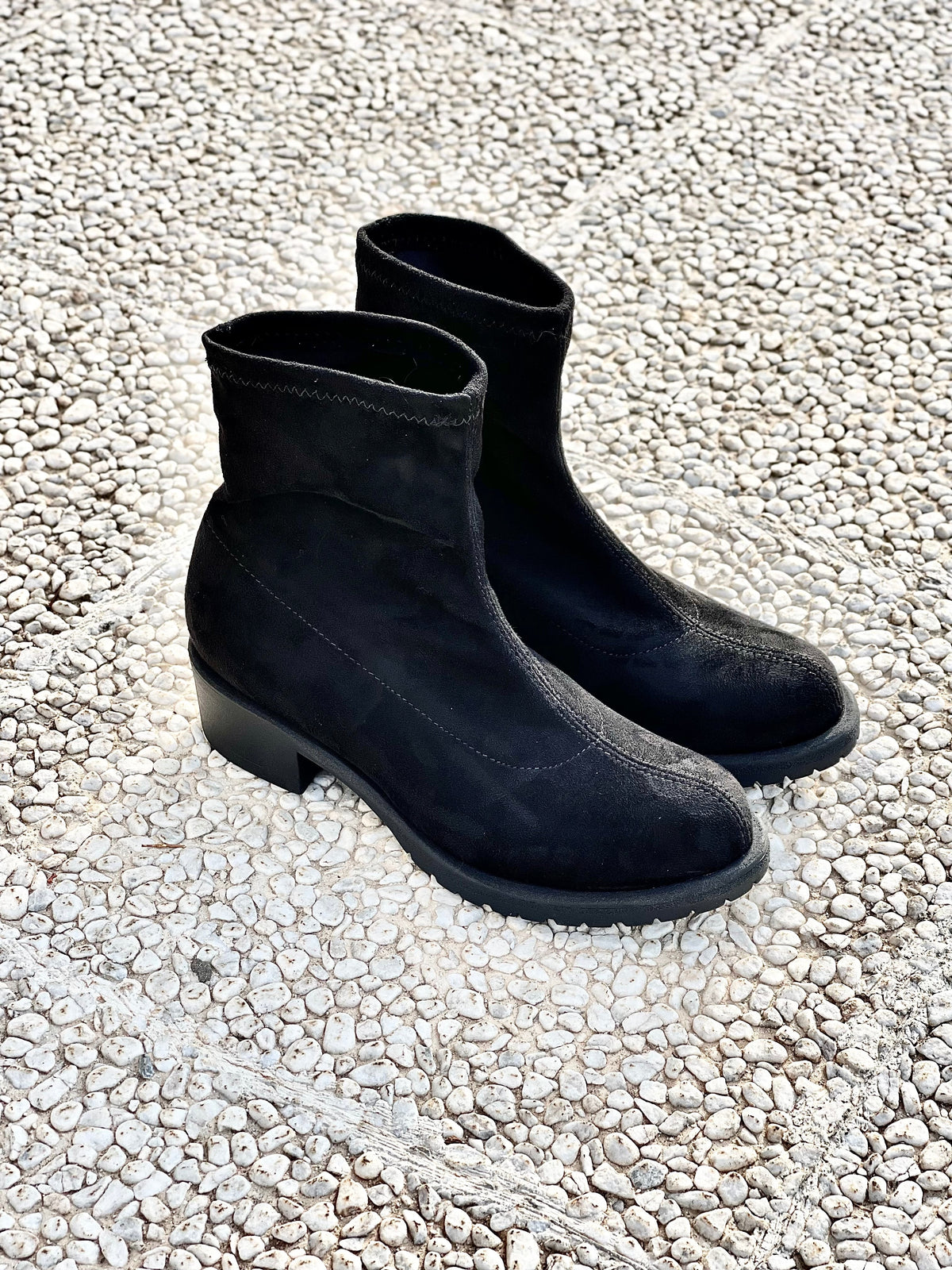 HECTOR SCAMOSCIATO NERO