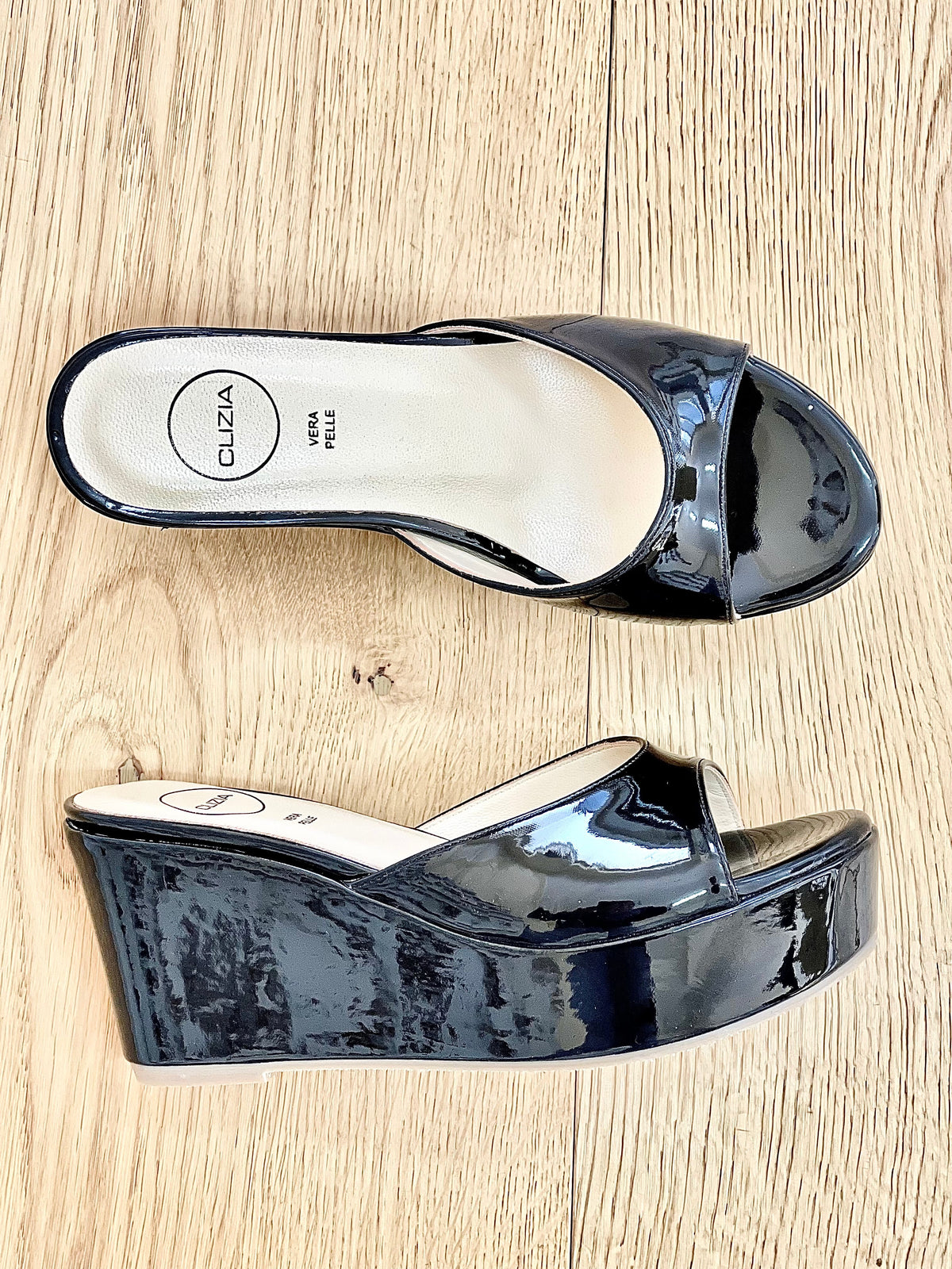 VENUS VERNICE NERO