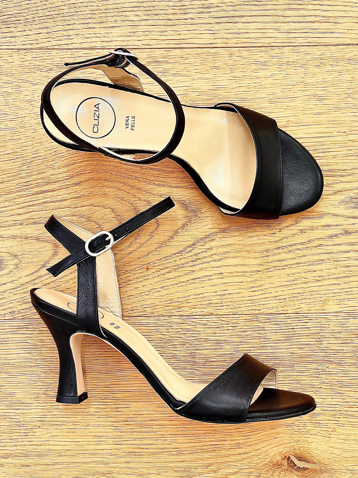 EASY PELLE NERO