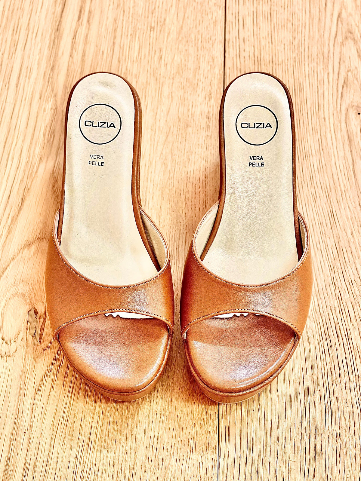 VENUS PELLE COGNAC