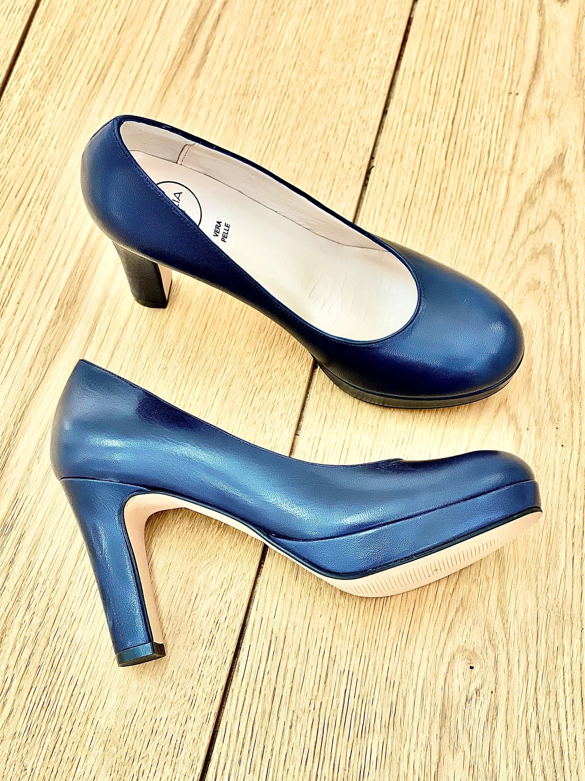 CLEO BLU