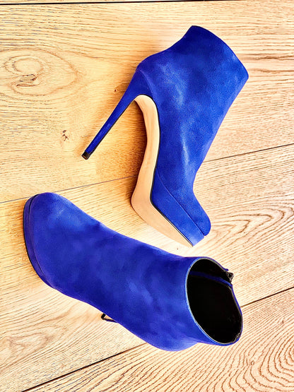 LOREN SCAMOSCIATO BLUETTE