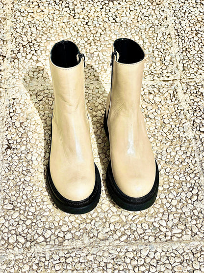 MAX BEIGE