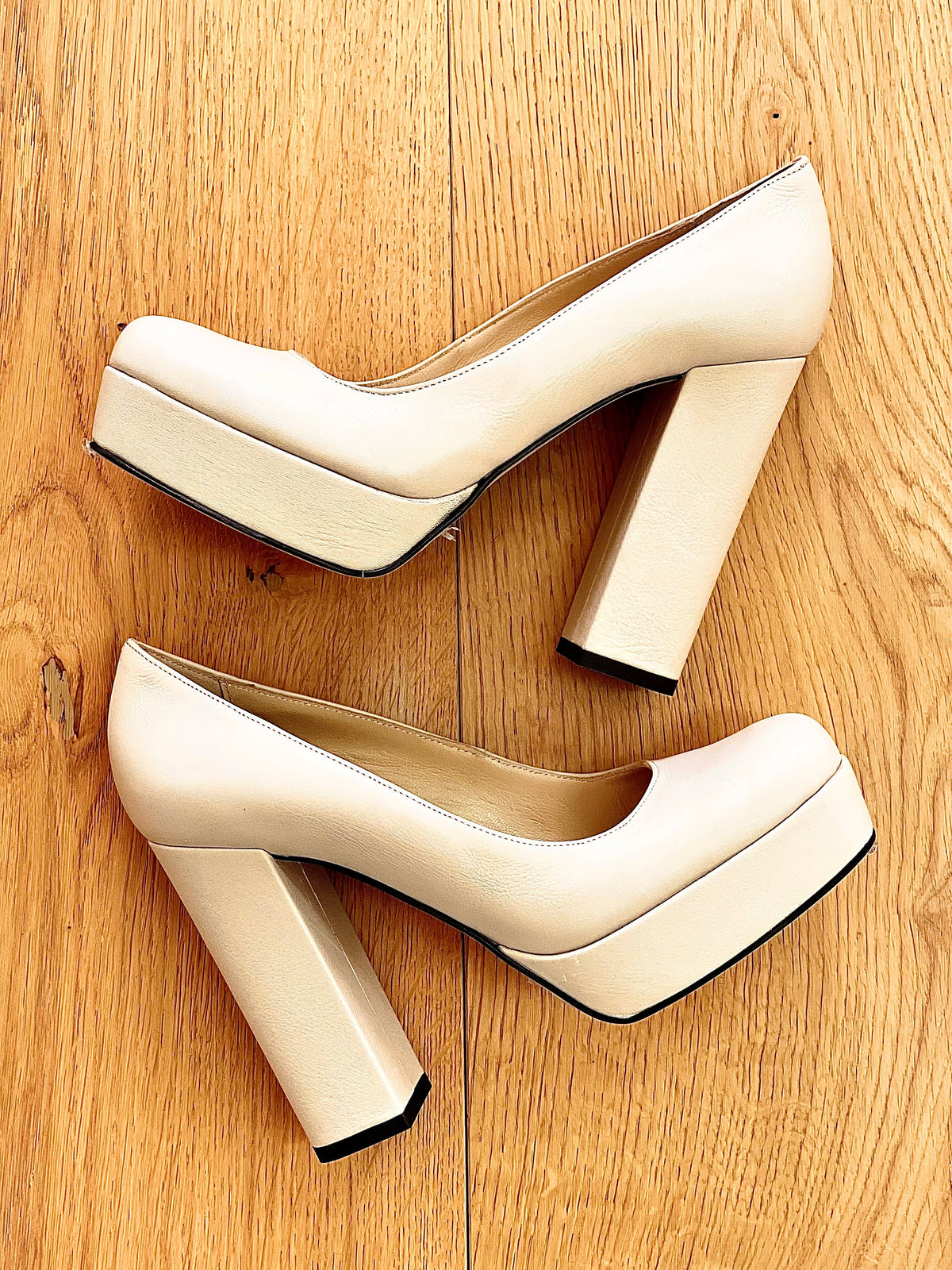 KATA PELLE BEIGE