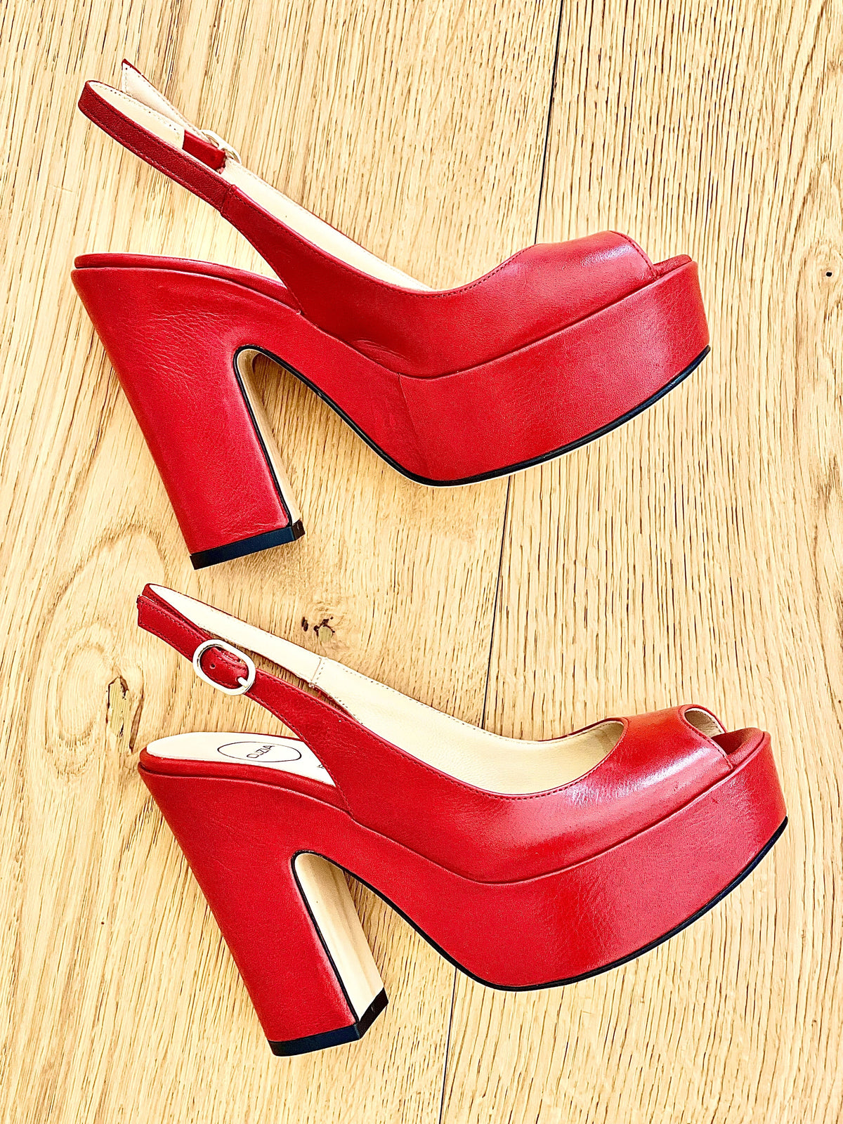 HELLEN PELLE ROSSO