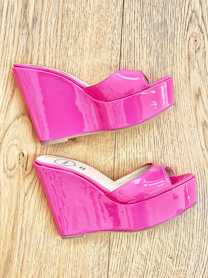 ALLISON VERNICE FUXIA