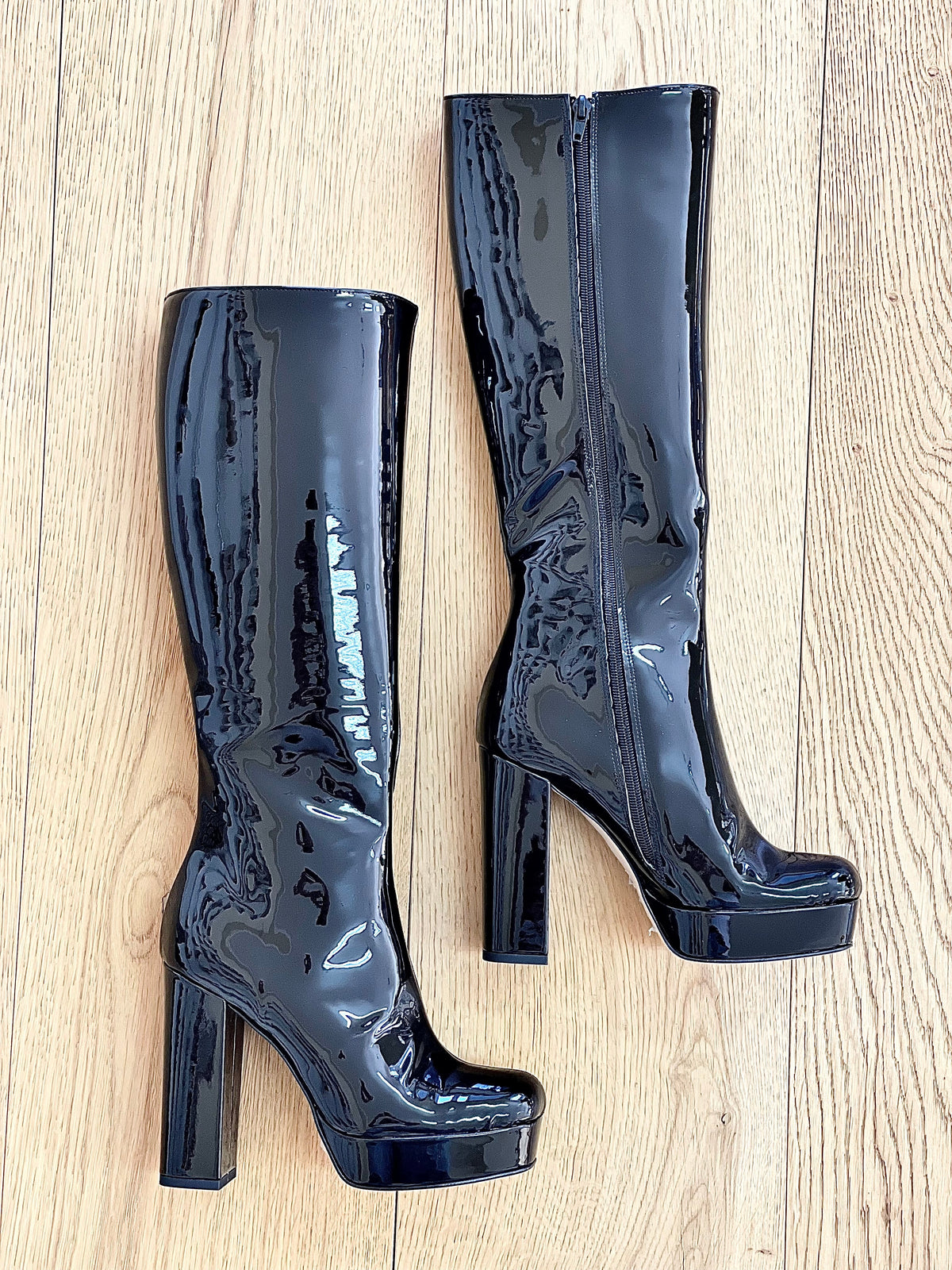 TIBET VERNICE NERO