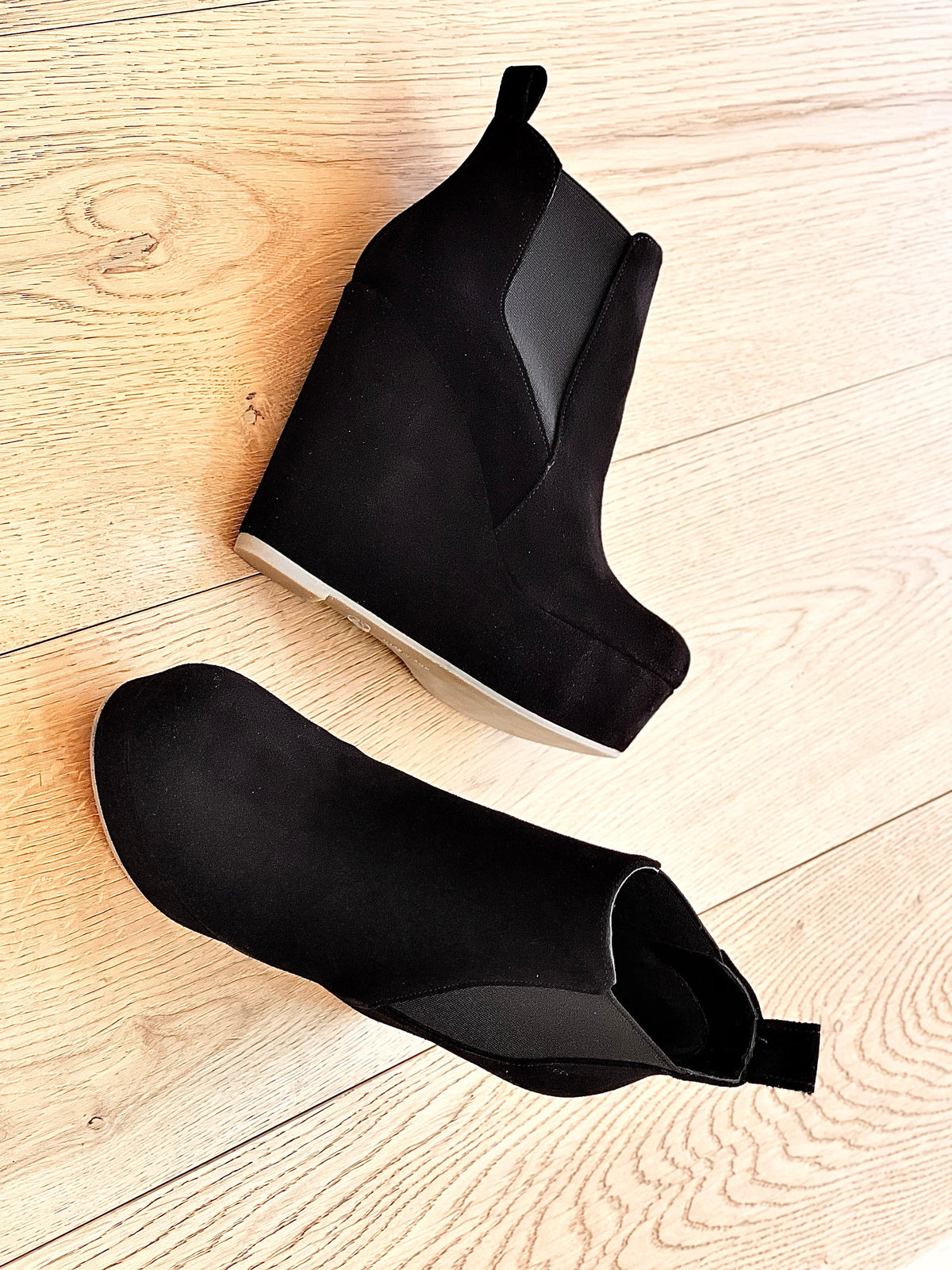 BALTICO CAMOSCIO NERO