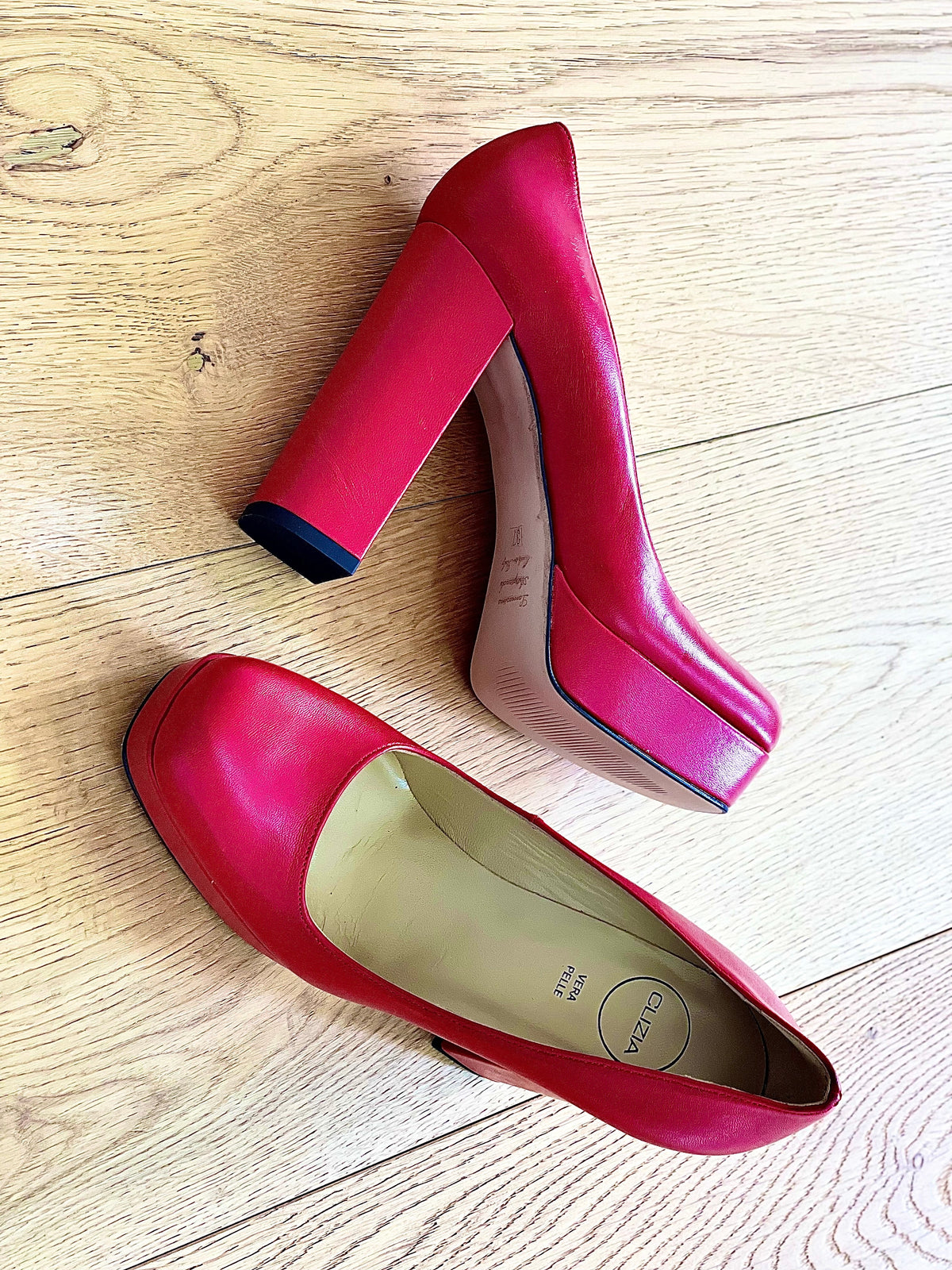 KATA PELLE ROSSO