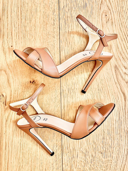 LAYLA CUOIO