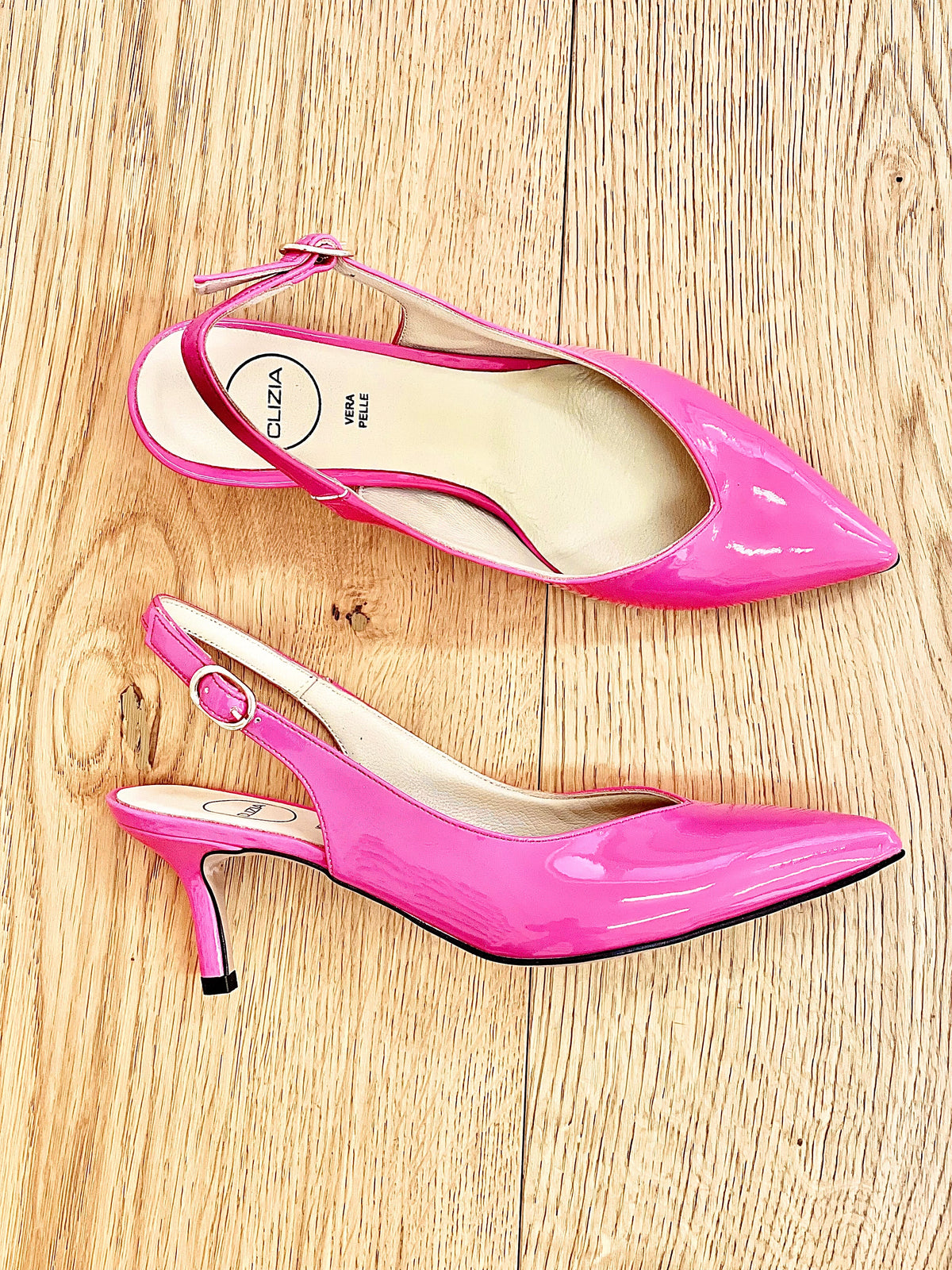 TANIA VERNICE FUXIA