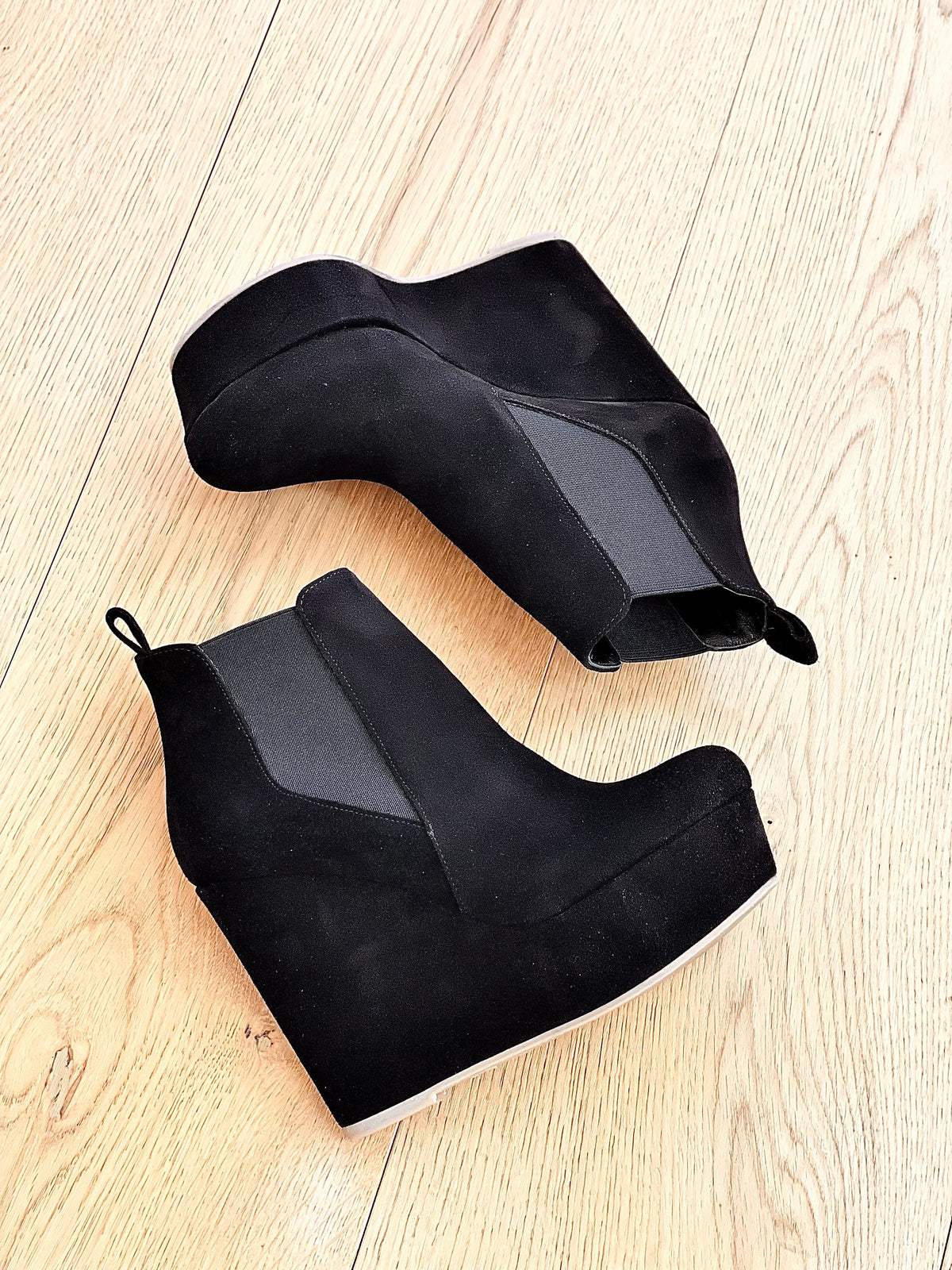 BALTICO CAMOSCIO NERO