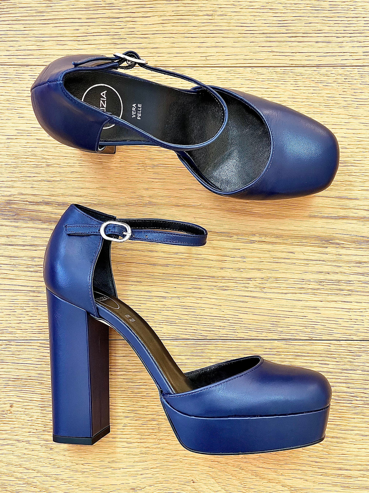 IKO PELLE BLU