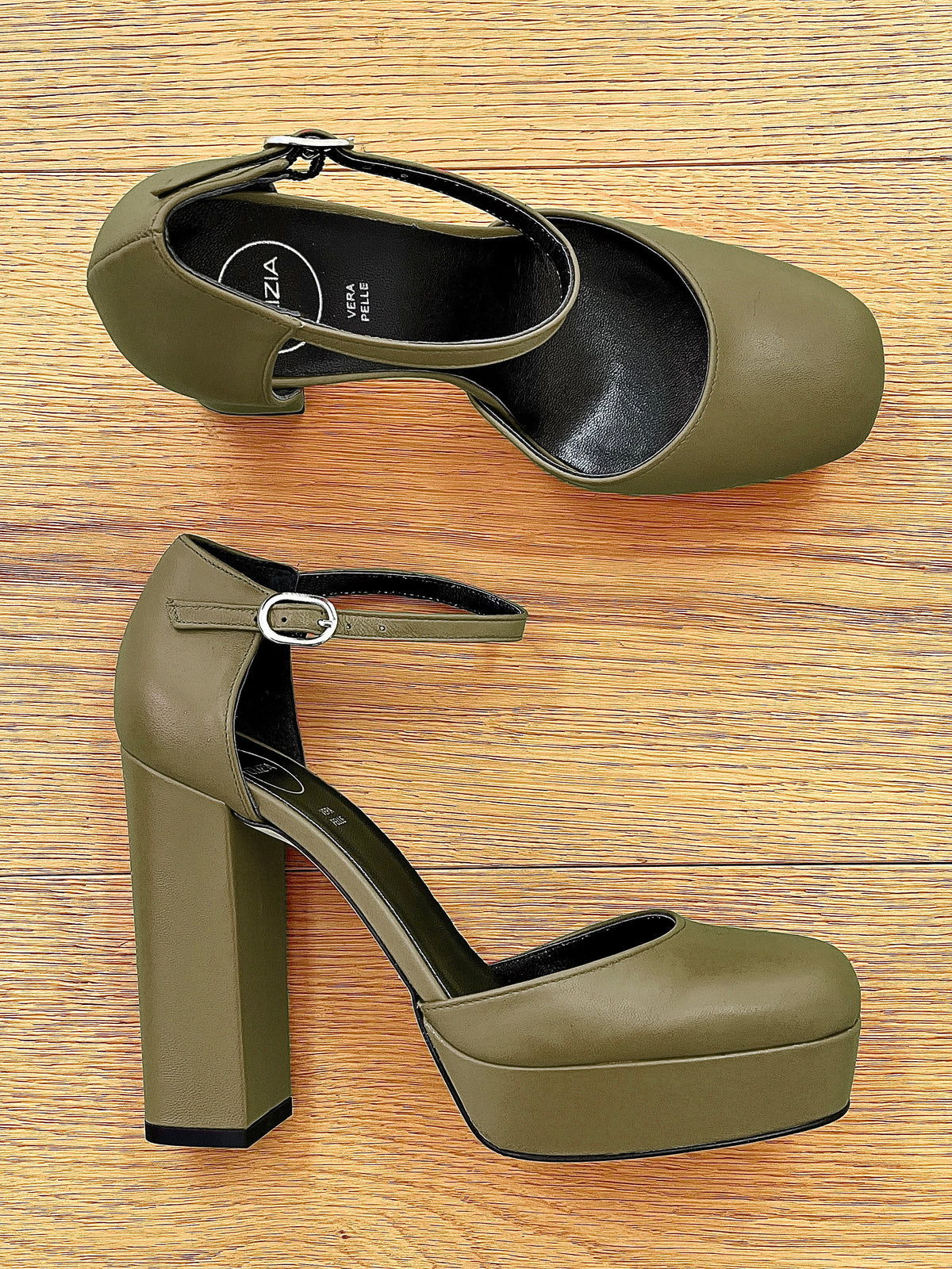 IKO PELLE KAKI