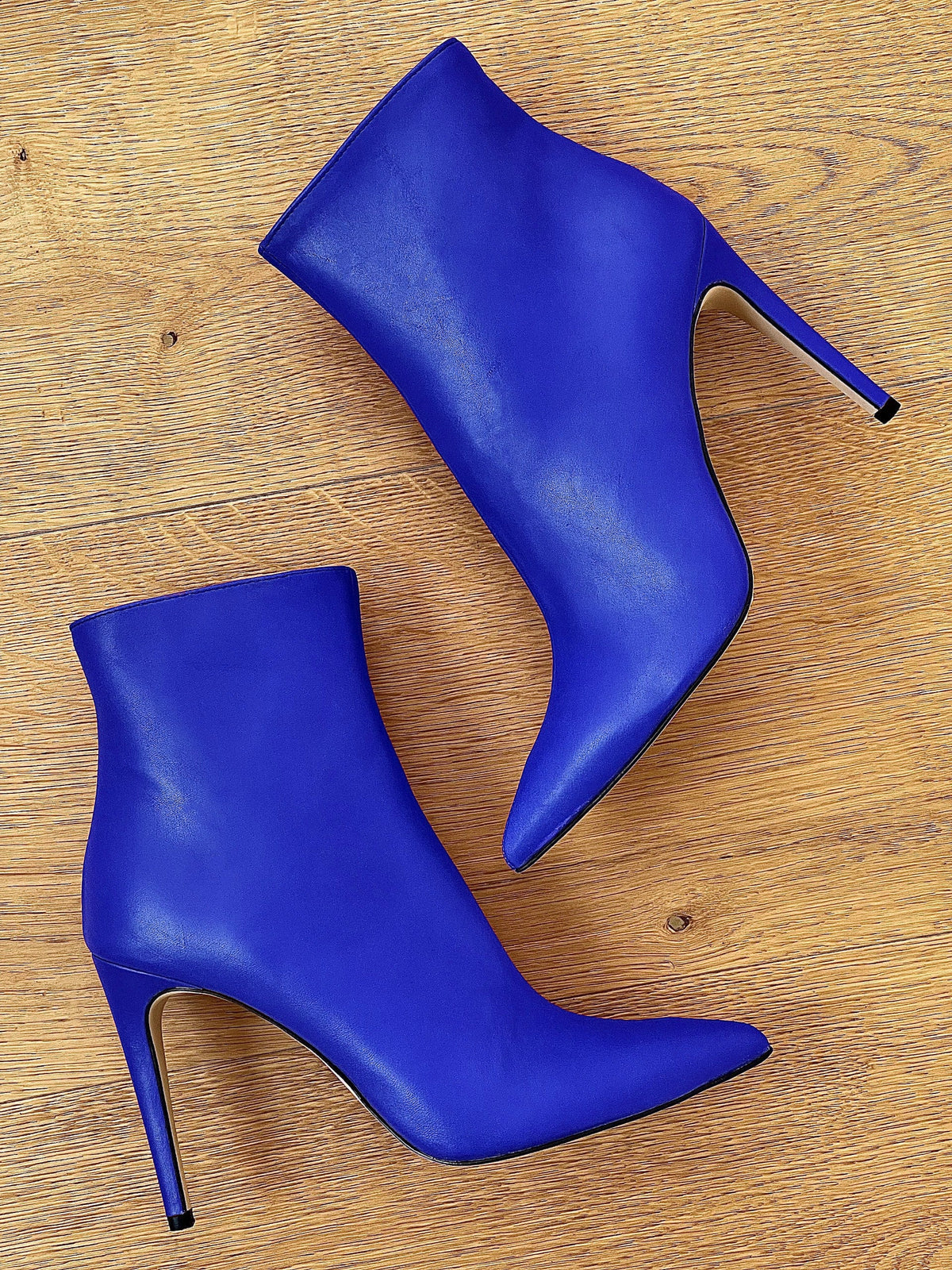 NATA PELLE BLUETTE