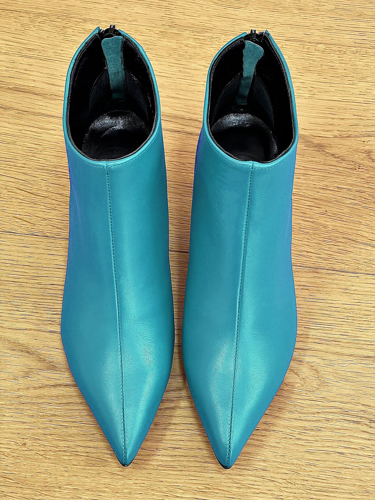 GHITA PELLE AZZURRO